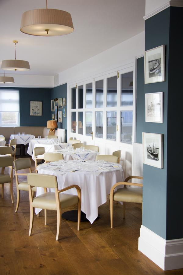 Отель The Seaside Boarding House Бертон Брадсток Экстерьер фото